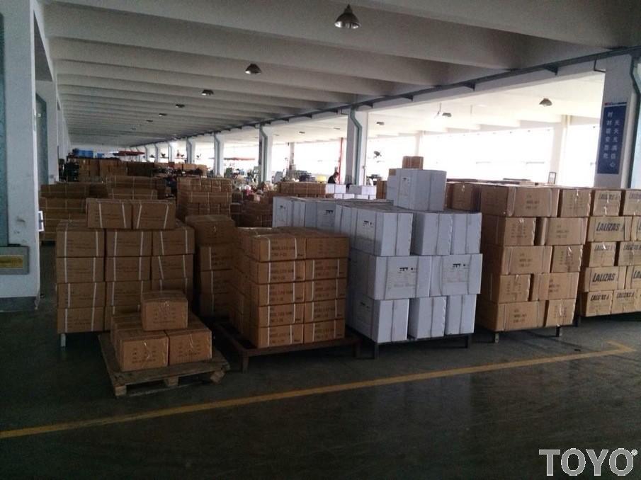 TOYO民用電動(dòng)葫蘆庫存一角展示